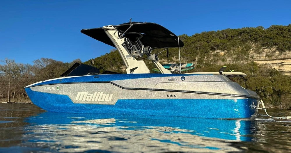 Malibu M220 Wake Boat • Watersports + Party Cove