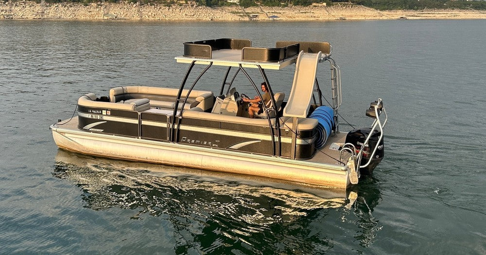 26ft - Premier Sunsation Double Decker Tritoon Boat w/slide (Lake Austin)