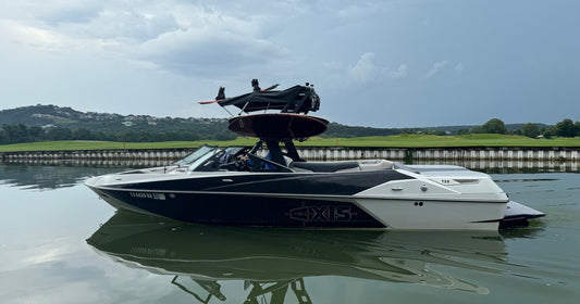 10 Person Max Wakesurf Boat on Lake Austin