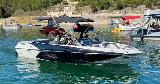 10 person max Wakesurf Boat from ACC