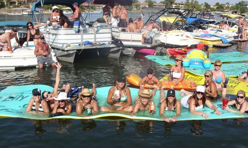 2023 Malibu Surf 13 ppl - $190/hr Lake Austin