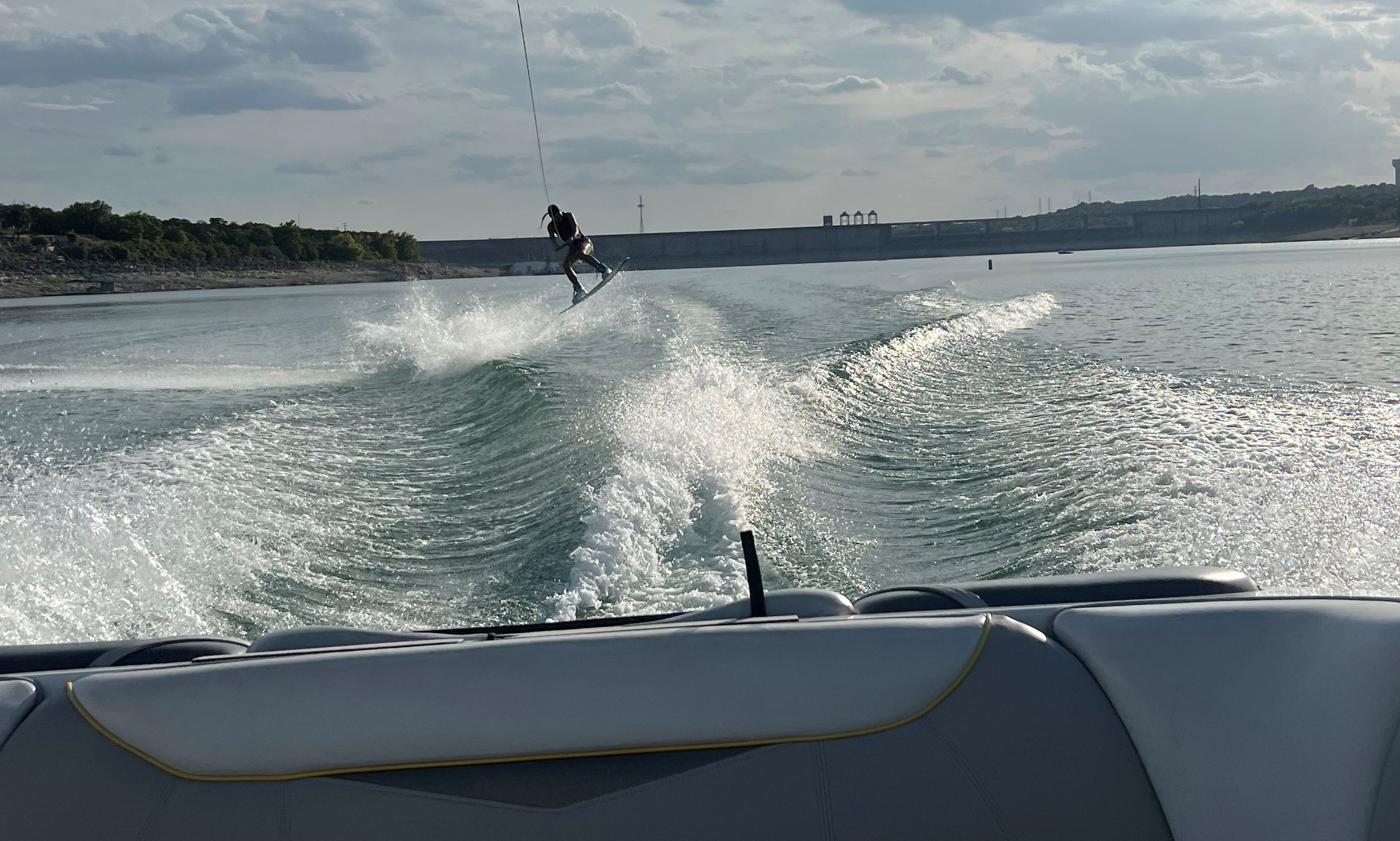 Tige 24V - Wake Surfing and Wake Boarding!