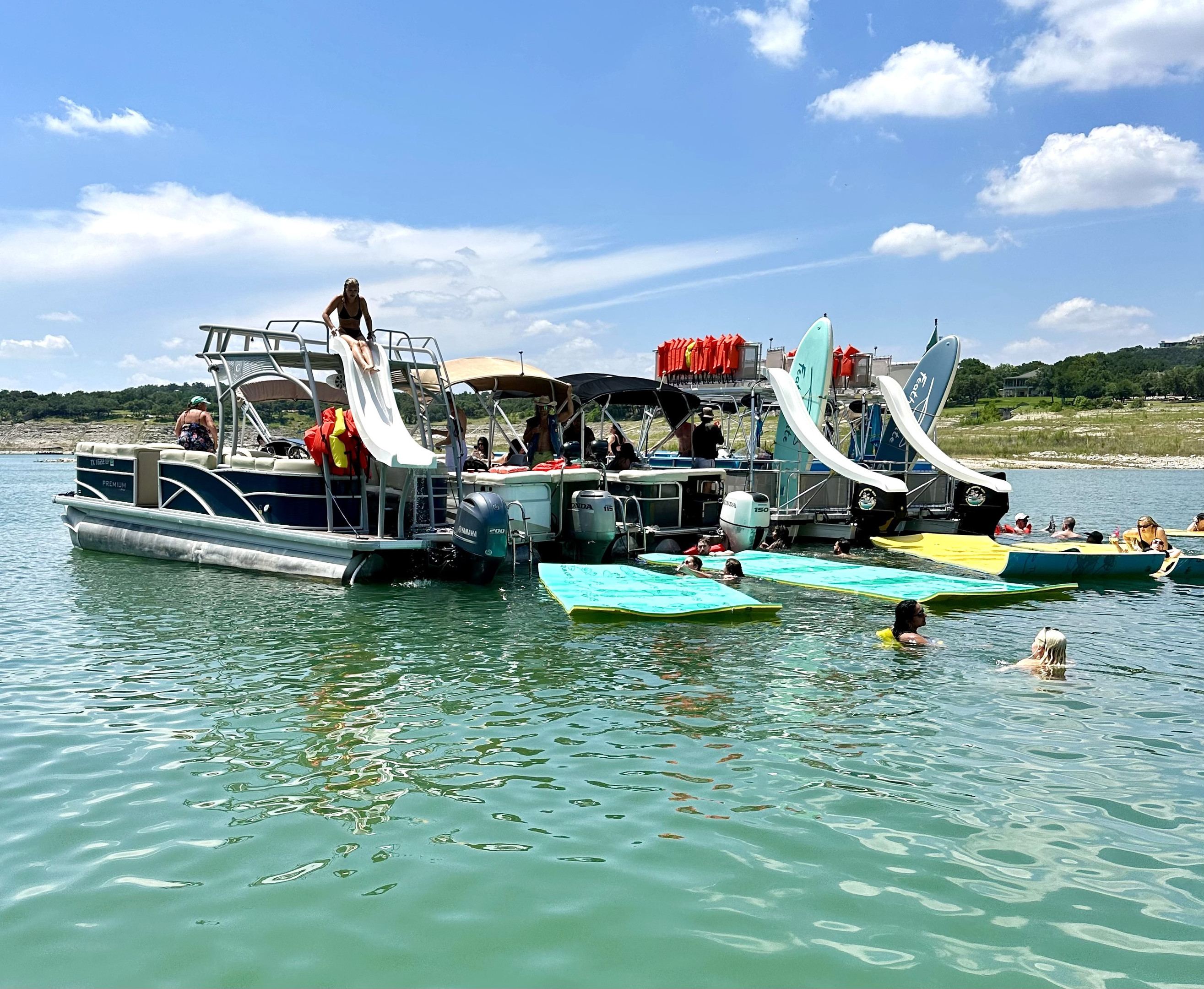 **WINTER DISCOUNT!** 2-Story Pontoon **SLIDE+SHADE**