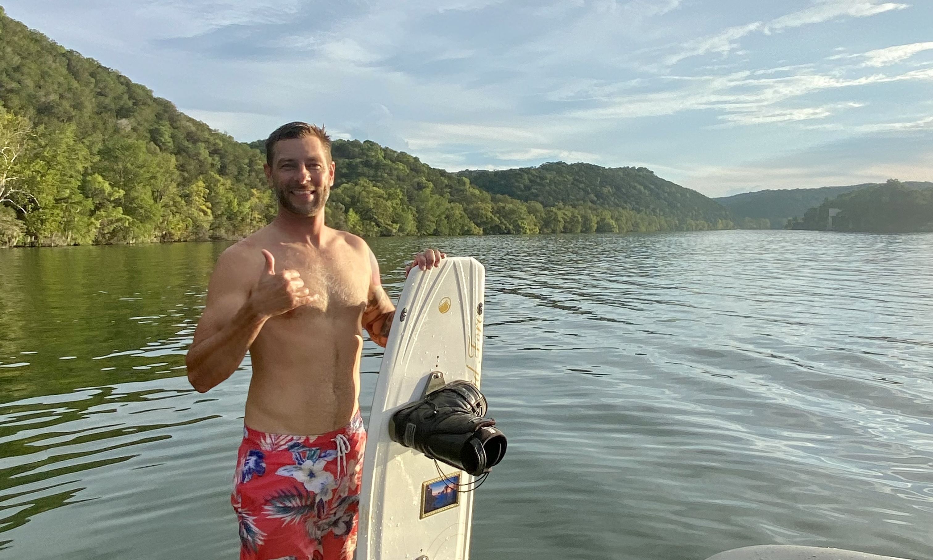 Tige 24V - Wake Surfing and Wake Boarding!