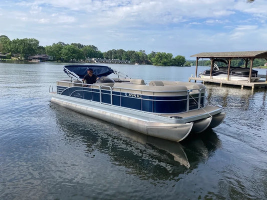 26’ Bennington Pontoon